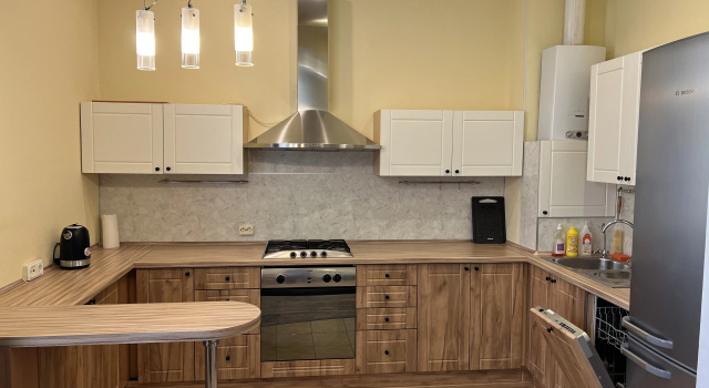 Prostornoye Zhilye V Tsentre Podkhodit Dlya Detey Flat, Rezervovat Apartmán Petrohrad hotely s parkováním, Parkování