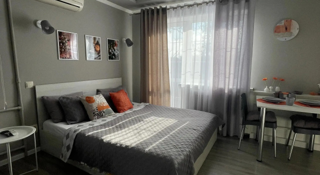 Na Ploschadi Lenina Apartments