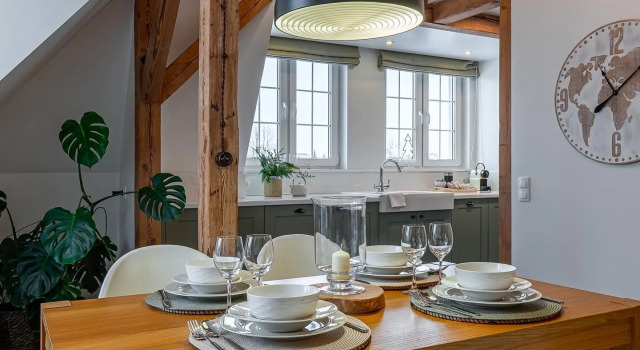 Mansarda V Nemetskom Osobnyake Apartments, Rezerwuj Apartament Kaliningrad Kaliningrad region, w pobliżu Church of Saint Stepanos