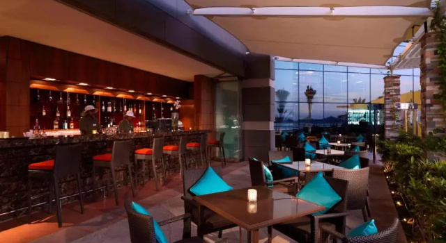 Отель Yas Plaza Mangroves by IHG