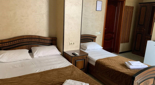 Трёхместный номер Superior с видом на внутренний двор Николь Делюкс