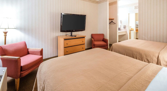 Четырёхместный люкс Four Points by Sheraton Anchorage Downtown