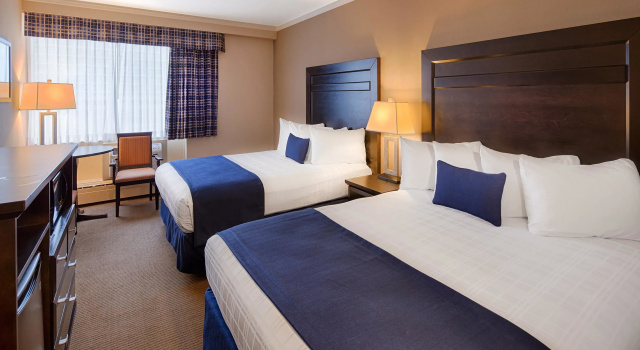 Четырёхместный номер Standard Hampton Inn By Hilton Winnipeg Downtown