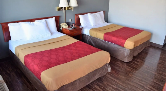 Номер Standard Laguna Inn
