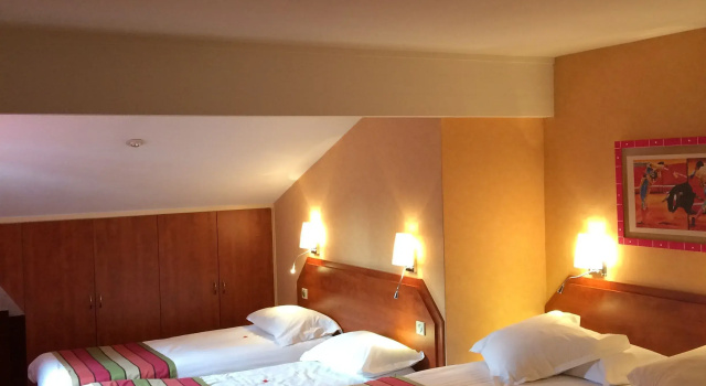 Семейный номер Standard Kyriad Nîmes Ouest A9