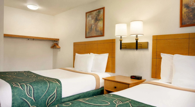 Четырёхместный номер Standard Travelodge by Wyndham Marysville