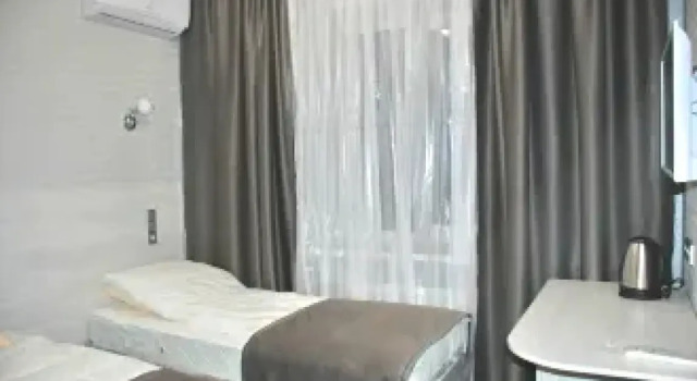 Casal Apartamento com vista M/O Svoyi 5 na Pervomaiskoy Apartments