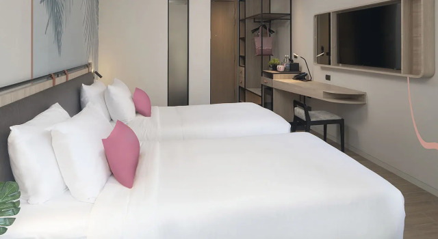 Номер Recharge JonoX Phuket Karon Hotel