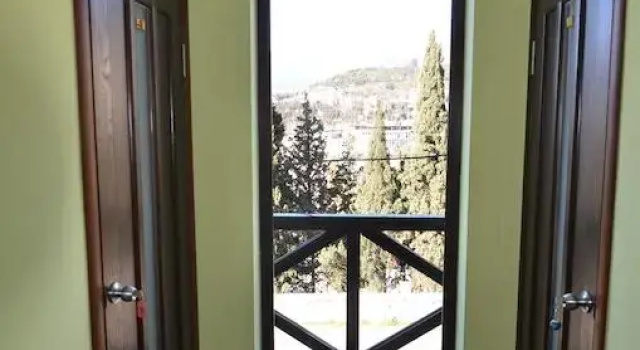 Kampai Guest House, Брондау Гостьхаус Yalta 