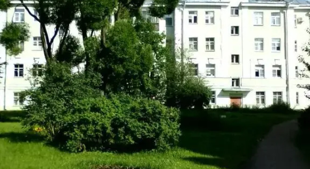 Uytny Peterhof Homestay, Book Hotel Peterhof 